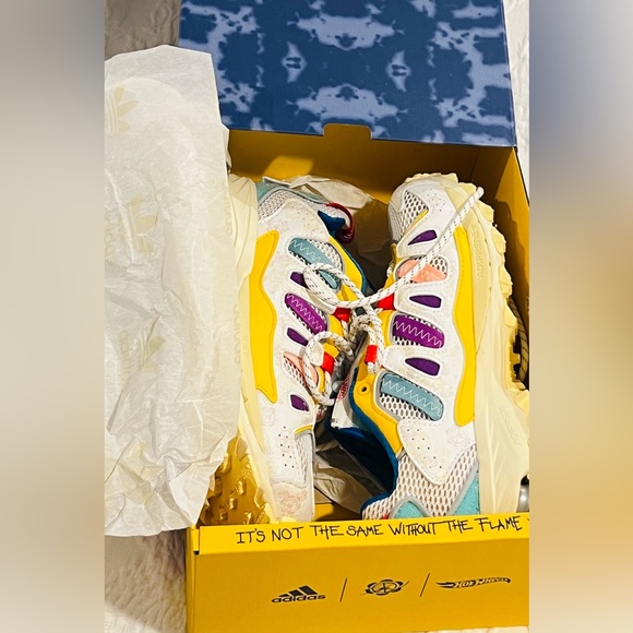 ADIDAS ORIGINALS AND SEAN WOTHERSPOON TEAM UP WITH HOT WHEEL SIZE 6.5M 7.5-8 W - Picture 3 of 16